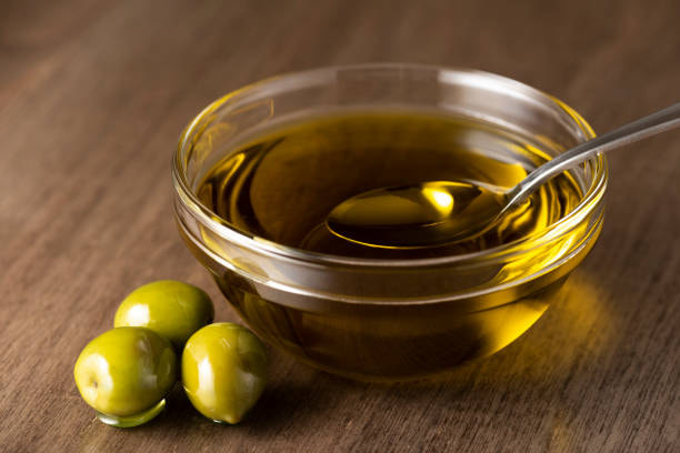 تصویر 4 از روغن زیتون فرابکر با عطر طبیعی و طعم خالص زیتون تازه